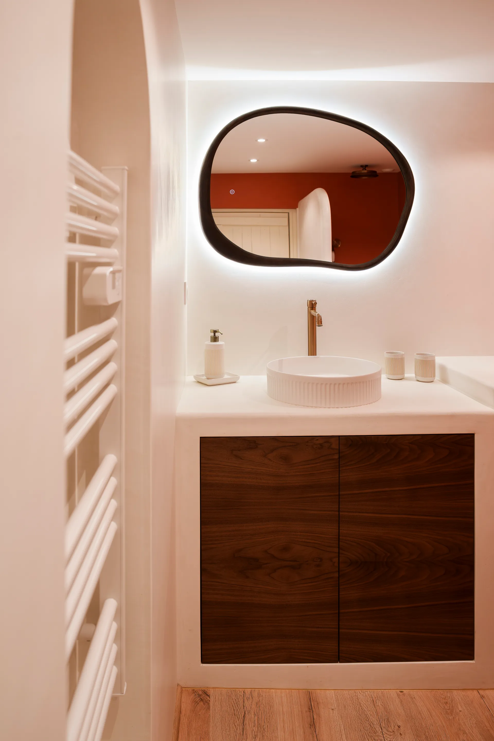 Salle de bain contemporaine en beton cire — DOD& Capbreton